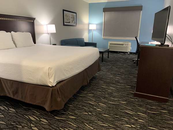  - Best Western Plus Lake Worth Inn & Suites - I-820, Exit 10