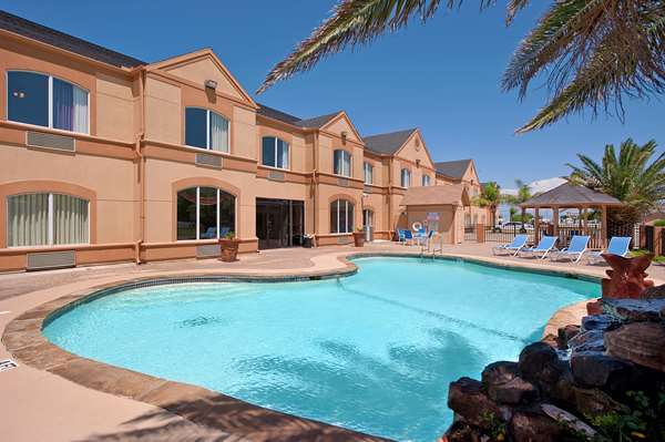Pool - Best Western Port Lavaca Inn