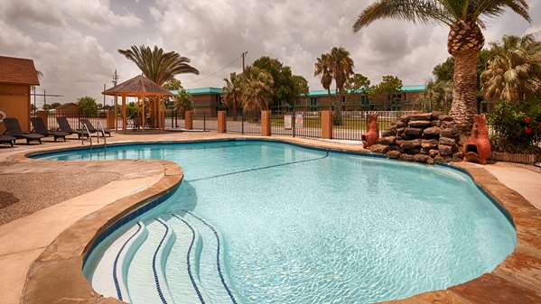 Pool - Best Western Port Lavaca Inn