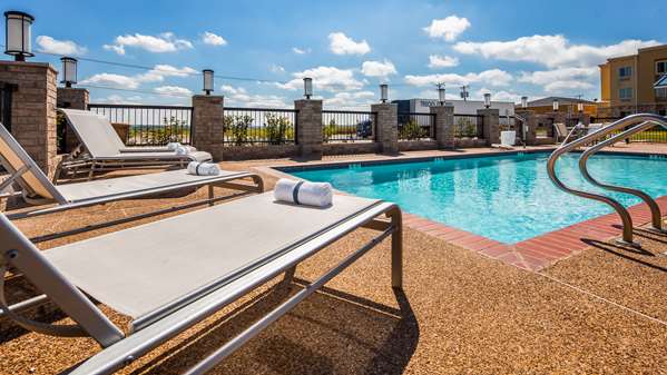 Pool - Best Western Club House Inn & Suites Mineral Wells