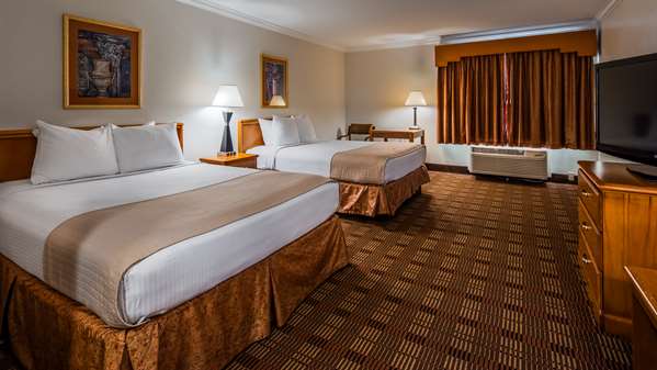  - Best Western Club House Inn & Suites Mineral Wells