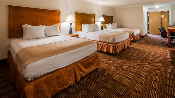  - Best Western Club House Inn & Suites Mineral Wells