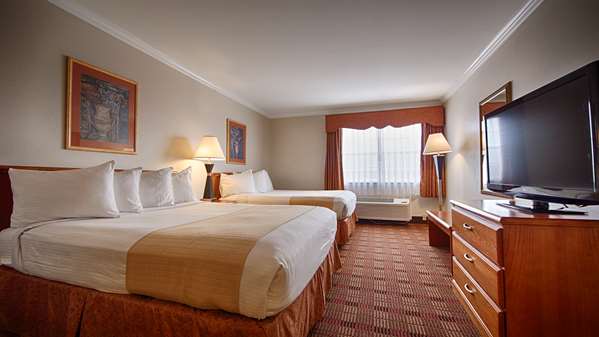  - Best Western Club House Inn & Suites Mineral Wells