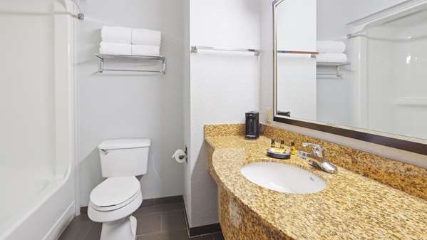  - Best Western Plus Fredericksburg Hotel