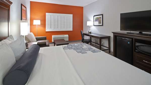  - Best Western Plus Fredericksburg Hotel
