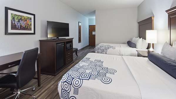  - Best Western Plus Fredericksburg Hotel