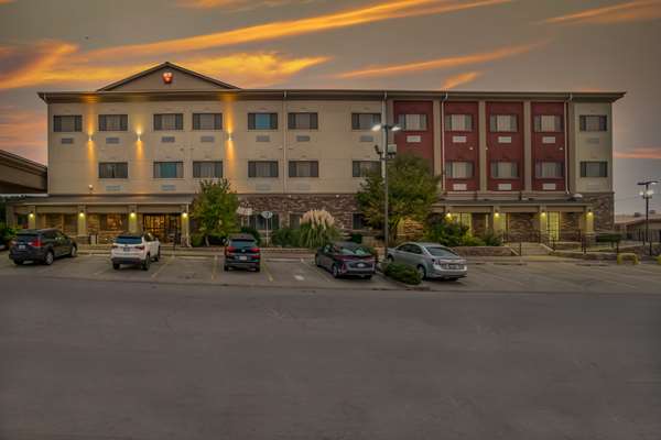 Exterior view - Best Western Plus Shamrock Inn & Suites - I-40, Exit 163