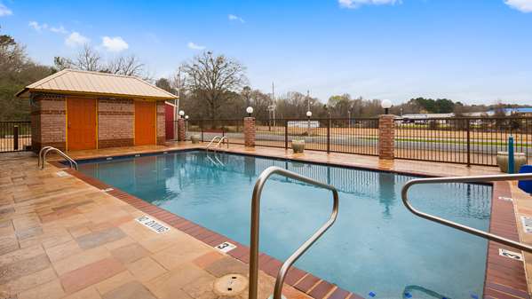 Pool - Best Western Executive Inn Marshall - I-20, Exit 617