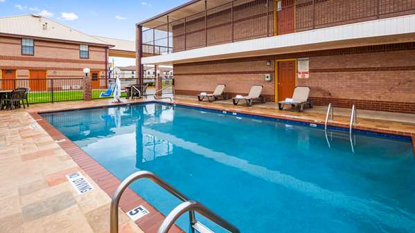 Pool - Best Western Executive Inn Marshall - I-20, Exit 617