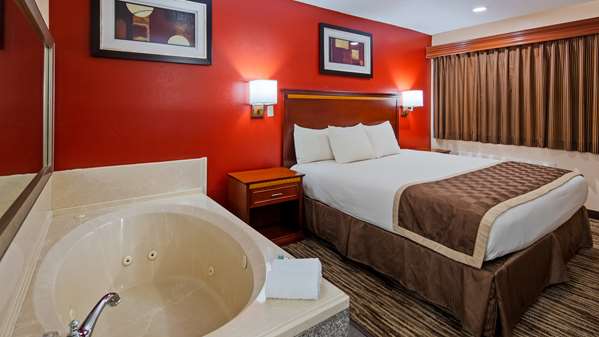  - Best Western Executive Inn Marshall - I-20, Exit 617