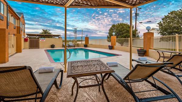 Pool - Best Western Post Inn