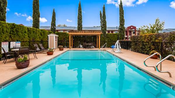 Pool - Best Western Johnson City Inn