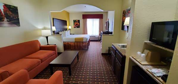 Suite - Best Western Executive Inn & Suites Madisonville