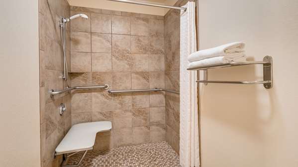  - Best Western Pineywoods Inn Atlanta