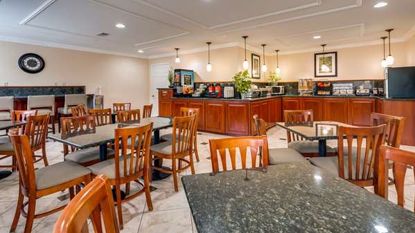 Restaurant - Best Western Pineywoods Inn Atlanta