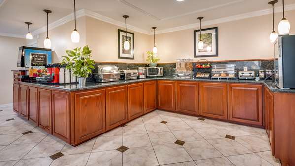 Restaurant - Best Western Pineywoods Inn Atlanta