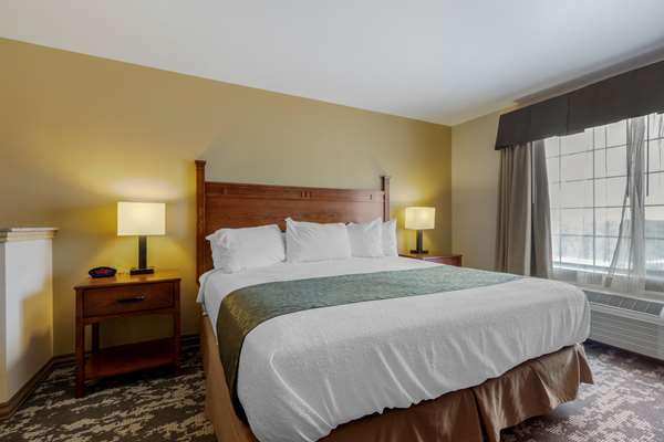  - Best Western Plus Red River Inn Clarendon
