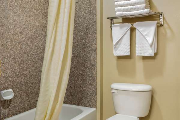  - Best Western Plus Red River Inn Clarendon