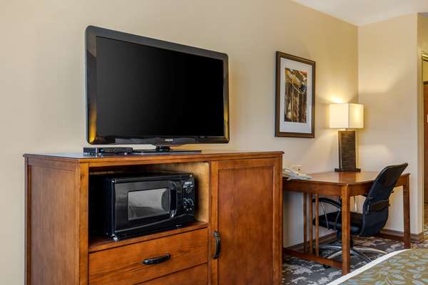  - Best Western Plus Red River Inn Clarendon