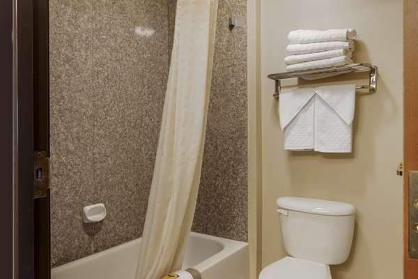  - Best Western Plus Red River Inn Clarendon