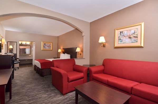 Suite - Best Western Dayton Inn & Suites