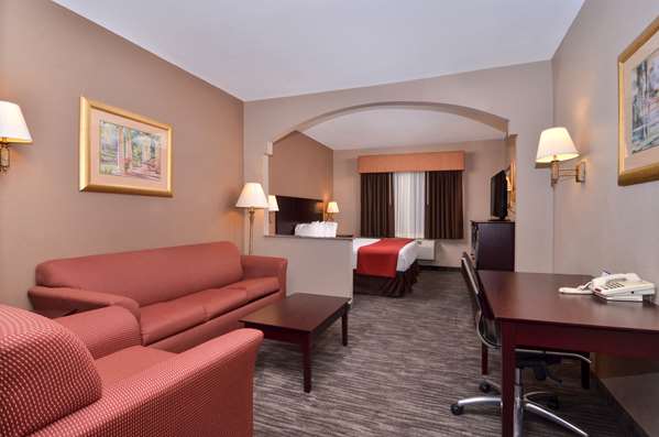 Suite - Best Western Dayton Inn & Suites