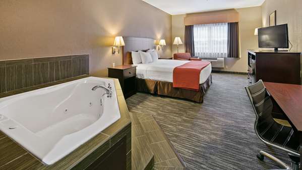 Suite - Best Western Dayton Inn & Suites