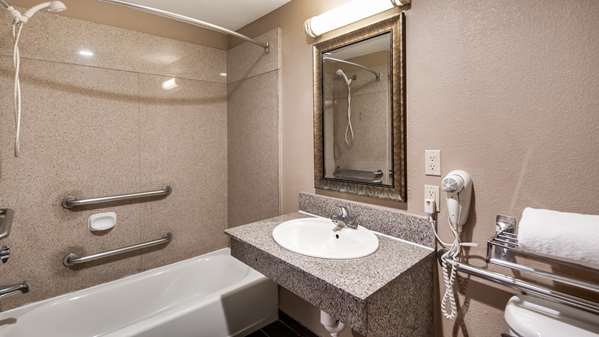  - Best Western Dayton Inn & Suites
