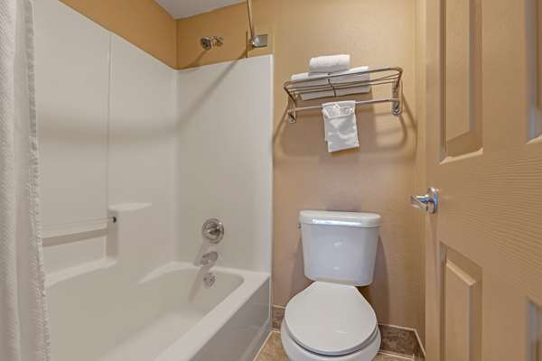  - Best Western Taylor Inn