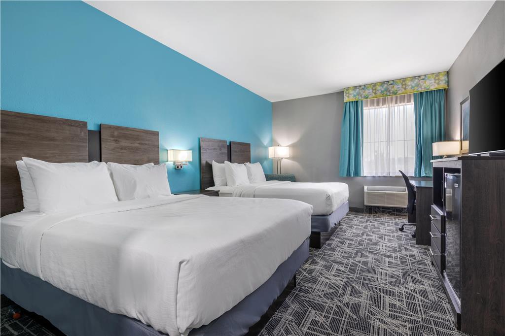 Best Western Executive Inn-guestroom-Guest Room,On-Site.jpg