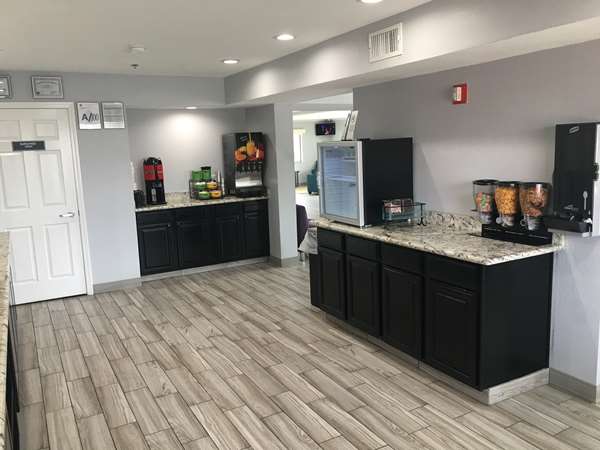 Amenities - Best Western Garden Inn San Antonio - I-35, Exit 169