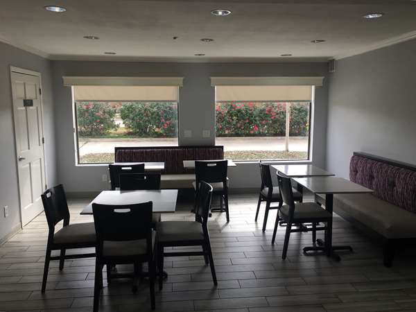 Amenities - Best Western Garden Inn San Antonio - I-35, Exit 169