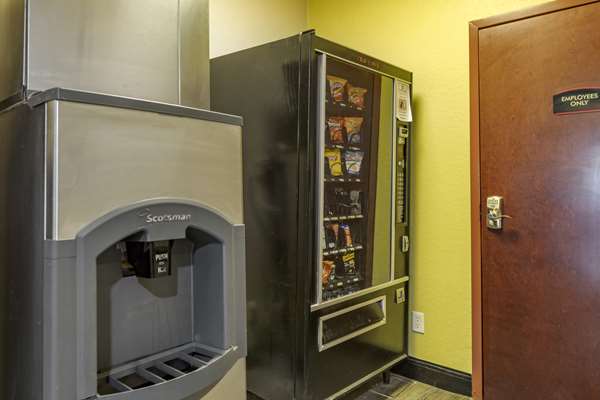  - Best Western Plus Victoria Inn & Suites