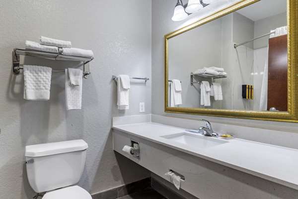 Suite - Best Western Plus Victoria Inn & Suites