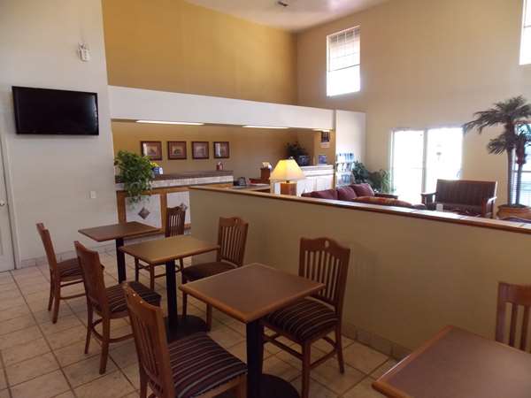  - Best Western Executive Inn Hallettsville