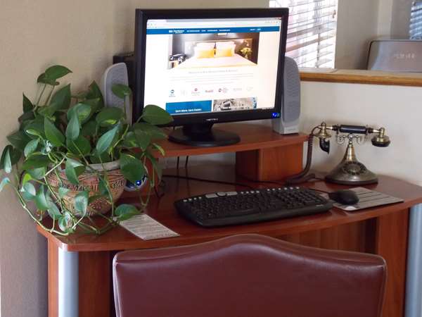 Conference Area - Best Western Executive Inn Hallettsville