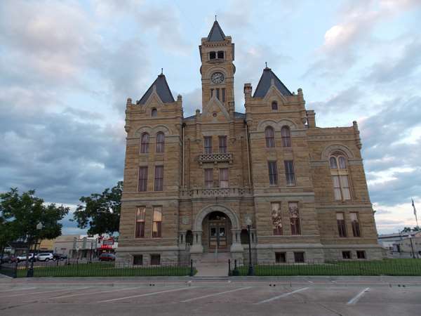  - Best Western Executive Inn Hallettsville