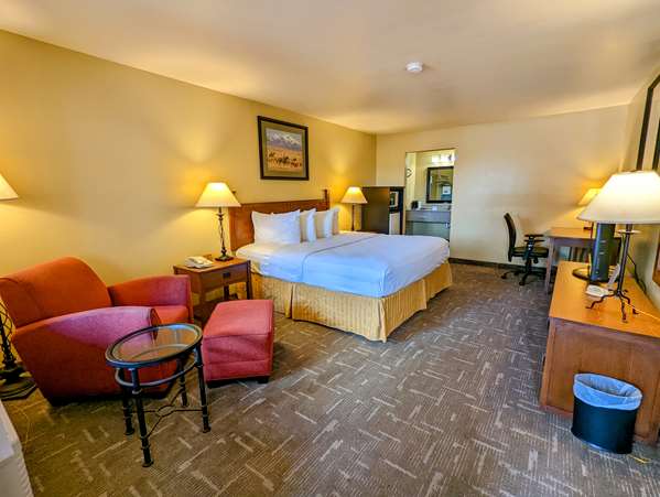  - Best Western Executive Inn Hallettsville