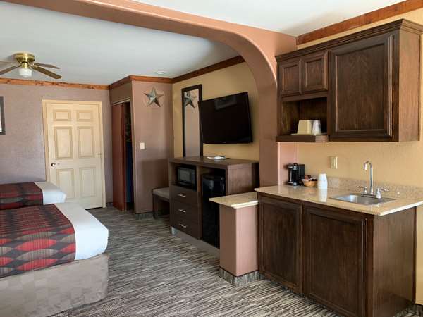 Suite - Best Western Windwood Inn & Suites Freer