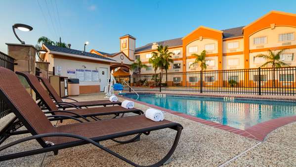 Pool - Best Western Plus Atascocita Inn & Suites Humble
