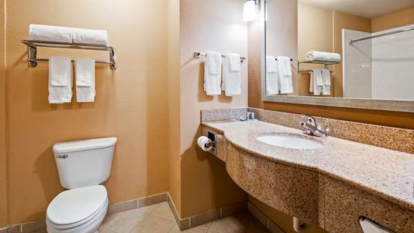  - Best Western Granbury Inn & Suites