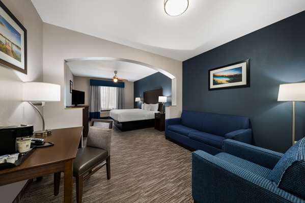 Suite - Best Western Plus Lake Dallas Inn & Suites Lake Dallas