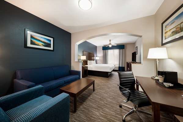 Suite - Best Western Plus Lake Dallas Inn & Suites Lake Dallas