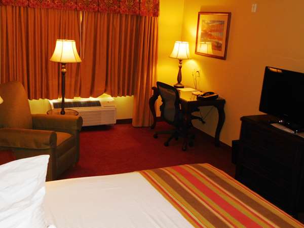  - Best Western San Isidro Inn Laredo