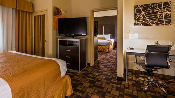 Suite - Best Western Windsor Pointe Hotel San Antonio - I-35 & I-410, Exit 164A