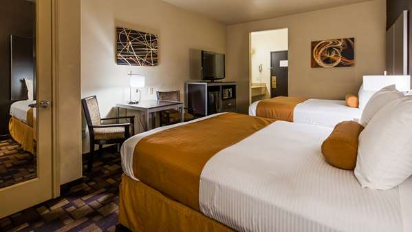  - Best Western Windsor Pointe Hotel San Antonio - I-35 & I-410, Exit 164A