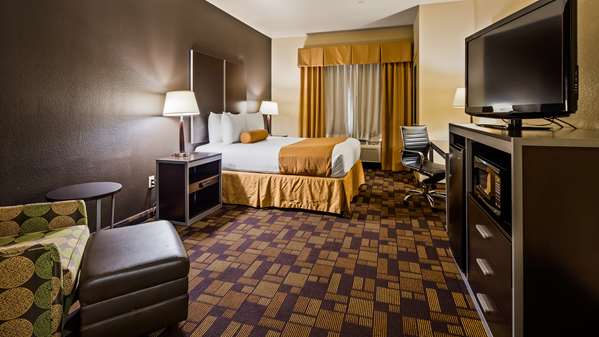  - Best Western Windsor Pointe Hotel San Antonio - I-35 & I-410, Exit 164A