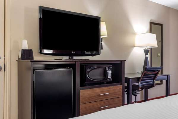  - Best Western Lindale Inn - I-20, Exit 556