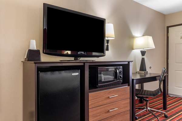  - Best Western Lindale Inn - I-20, Exit 556