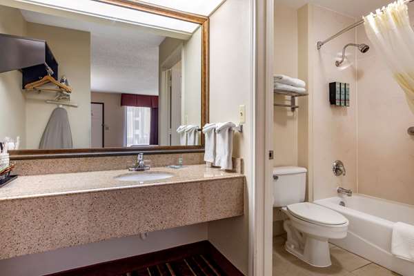  - Best Western Lindale Inn - I-20, Exit 556